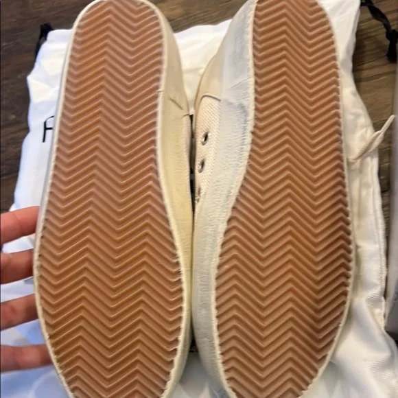 Golden Goose Cream Sneakers - Picture 4 of 7